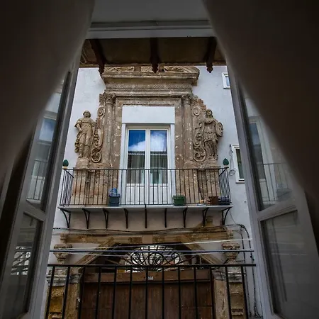 Genio Di Piazza Rivoluzione